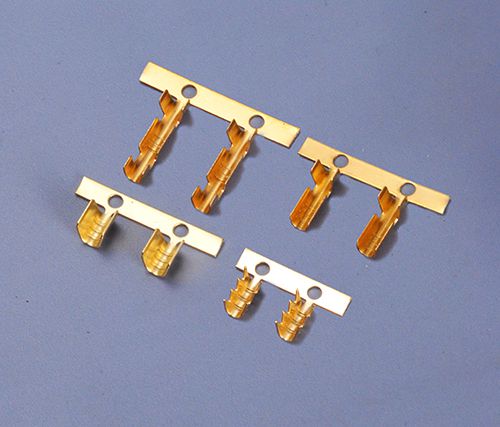 接线端子在霍尔电流传感器中的应用